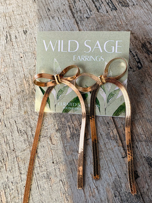 Lucy Earrings (Gold)